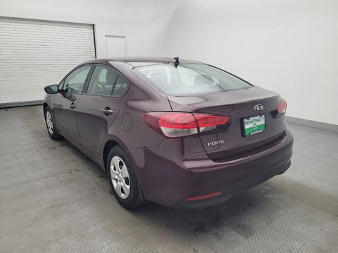 Used 2017 Kia Forte LX w/ LX Popular Package image 5