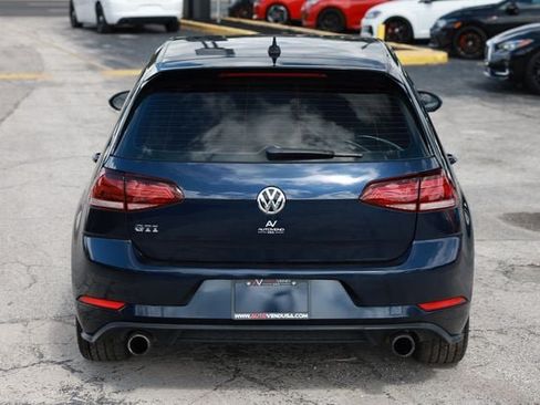 Used 2018 Volkswagen GTI SE FWD image 12