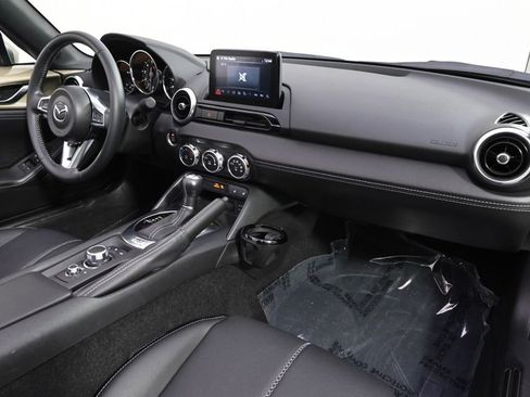 Used 2023 MAZDA MX-5 Miata Grand Touring RWD image 19