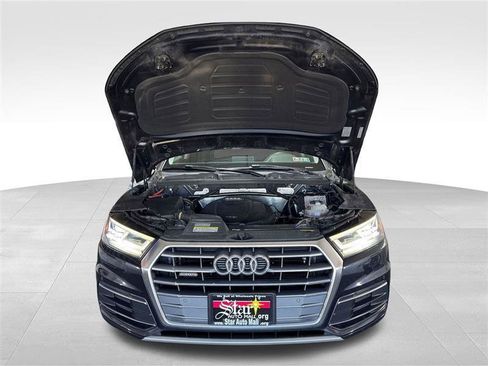 Used 2018 Audi Q5 2.0T Premium Plus w/ Premium Plus Package AWD/4WD image 11