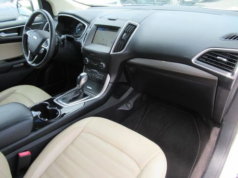 Used 2018 Ford Edge SEL w/ Equipment Group 201A image 9