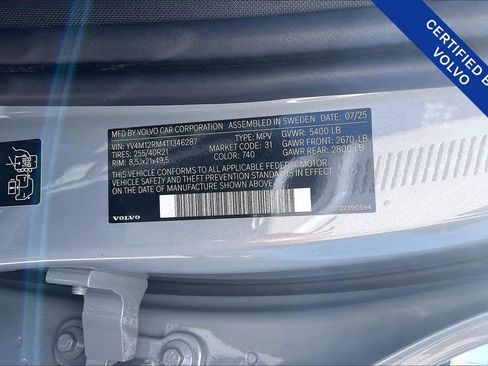 Certified 2026 Volvo XC60 B5 Ultra w/ Climate Package image 42