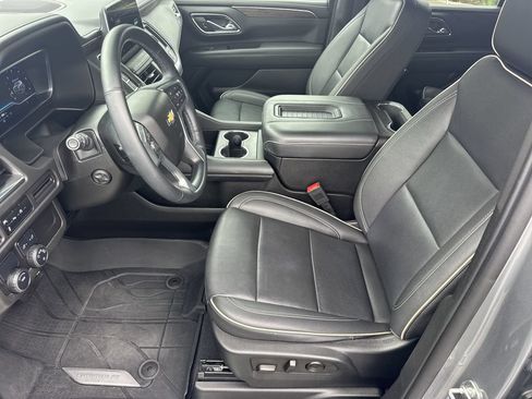 Used 2023 Chevrolet Tahoe Premier RWD image 9