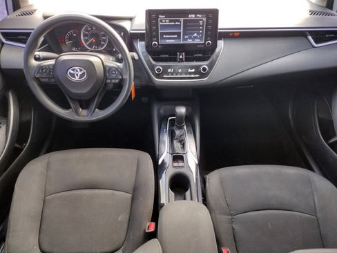 Used 2022 Toyota Corolla LE image 5