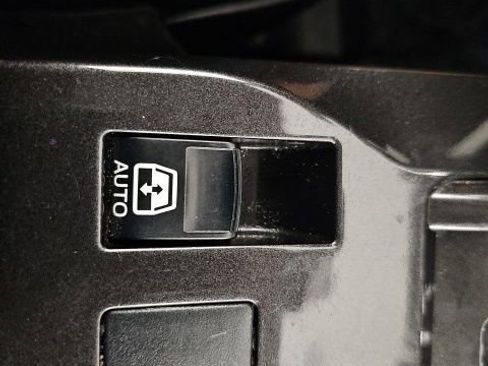 Used 2015 Toyota 4Runner Trail w/ Four Season Floor Mat Package AWD/4WD image 22