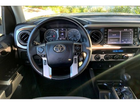 Used 2022 Toyota Tacoma SR5 image 6