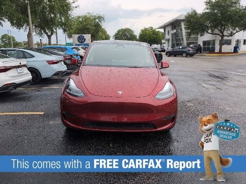 Used 2024 Tesla Model Y Long Range AWD/4WD image 2