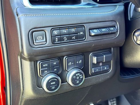 Used 2023 GMC Yukon Denali Ultimate image 17