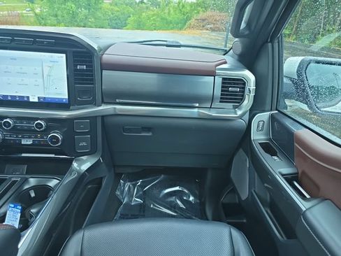 Used 2023 Ford F150 Lariat AWD/4WD image 19
