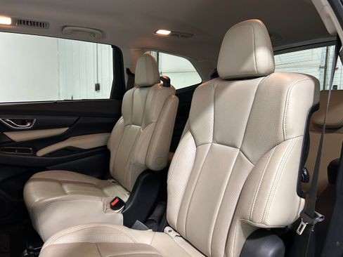 Used 2023 Subaru Ascent Limited AWD/4WD image 28