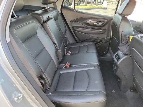 Used 2023 GMC Terrain SLT w/ Infotainment Package II image 21