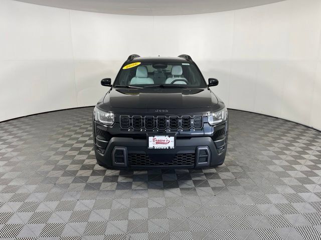 Used 2026 Jeep Cherokee Laredo AWD/4WD image 2