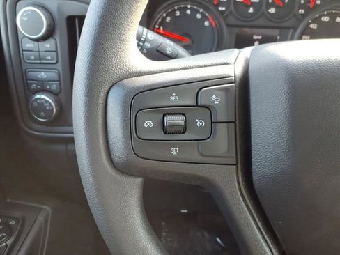 New 2026 Chevrolet Silverado 1500 Custom Trail Boss w/ LPO, Dark Essentials Package AWD/4WD image 16