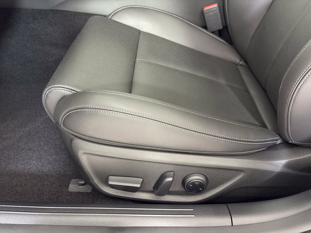 New 2027 Genesis G70 2.5T RWD image 15