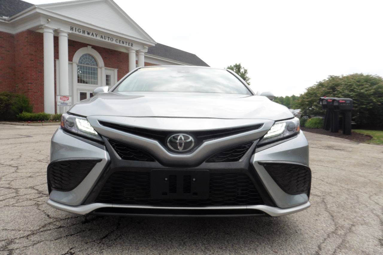 Used 2023 Toyota Camry XSE FWD image 21