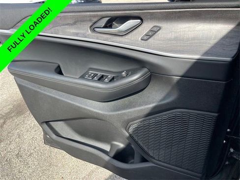 New 2025 Jeep Grand Cherokee L Limited w/ Luxury Tech Group II AWD/4WD image 19