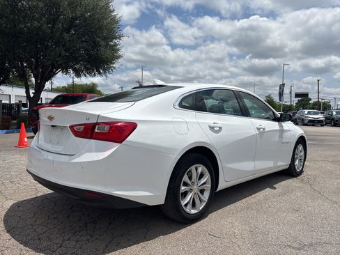 Used 2024 Chevrolet Malibu LT FWD image 3