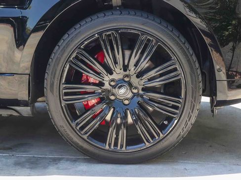 Used 2019 Land Rover Range Rover Sport Supercharged AWD/4WD image 9