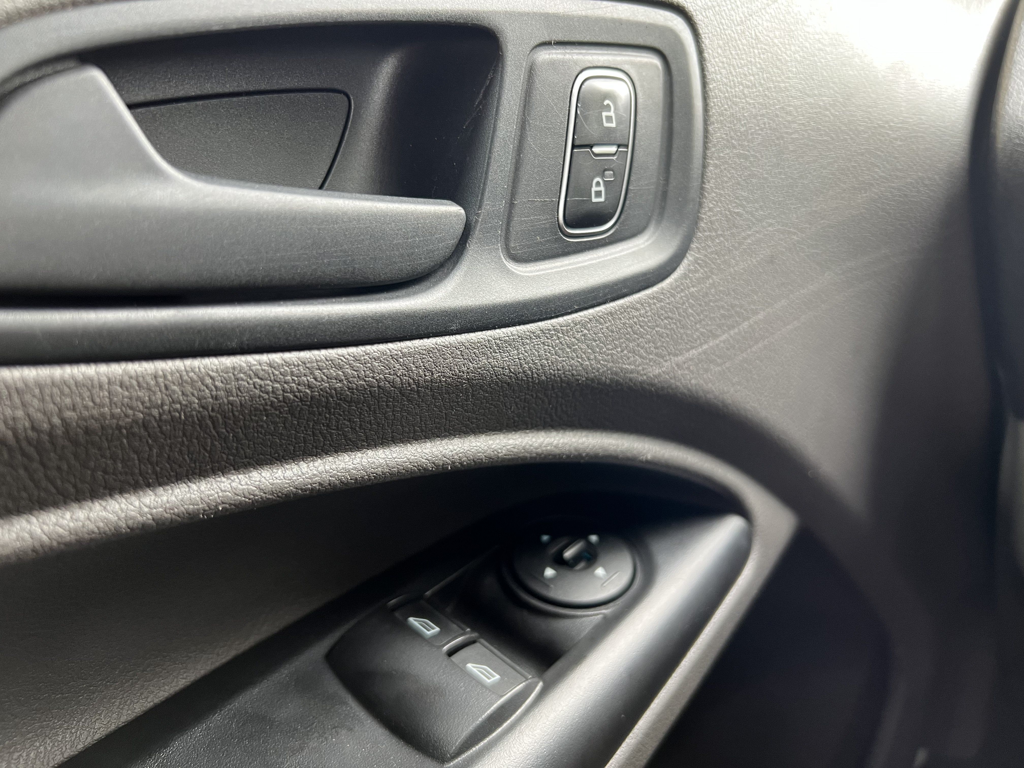 Used 2020 Ford Transit Connect XL FWD image 30