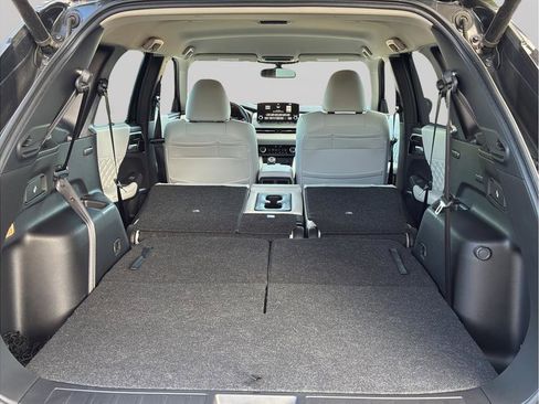 Used 2023 Mitsubishi Outlander SEL FWD image 9
