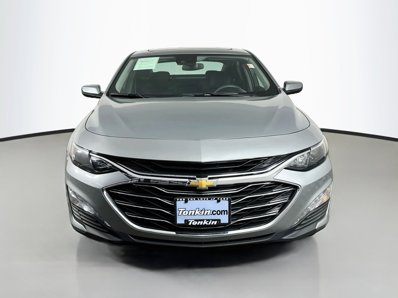 Used 2024 Chevrolet Malibu LT FWD image 2