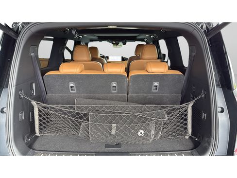 Used 2025 Nissan Armada Platinum Reserve w/ Convenience Package RWD image 9
