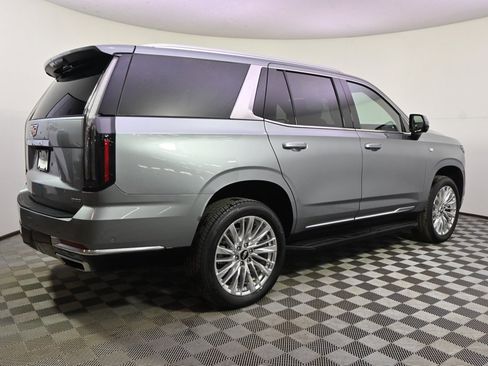 Certified 2025 Cadillac Escalade Premium Luxury image 7