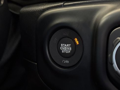 Used 2021 Jeep Wrangler Unlimited Sport AWD/4WD image 22
