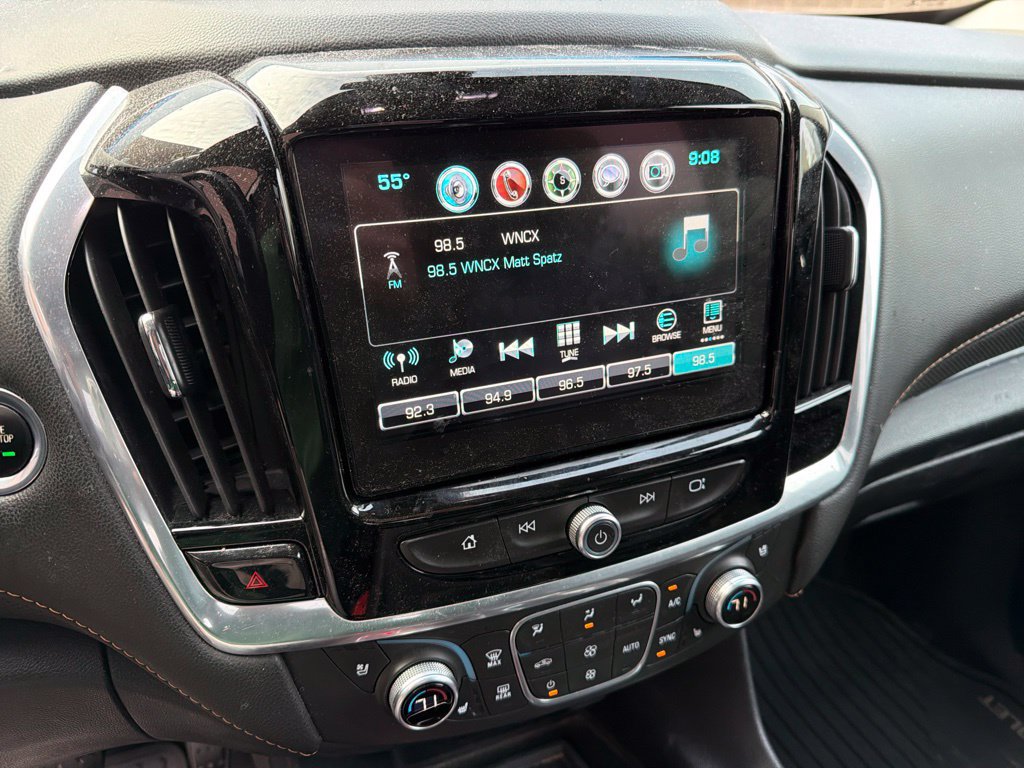 Used 2019 Chevrolet Traverse Premier w/ Redline Edition AWD/4WD image 11