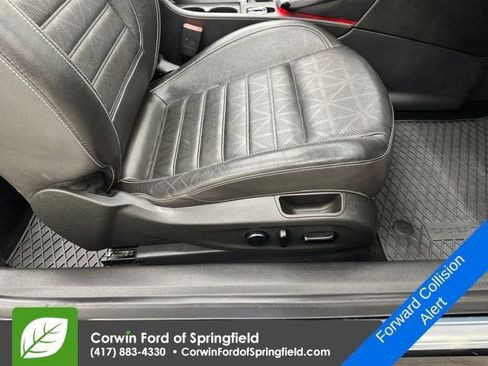 Used 2018 Buick Cascada Premium image 10