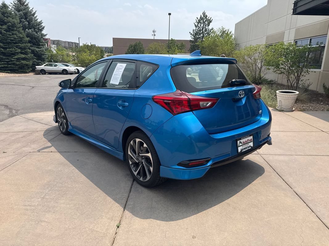Used 2018 Toyota Corolla iM w/ All-Weather Mat Package FWD image 8