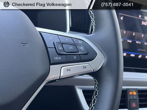 New 2025 Volkswagen Taos SE image 35