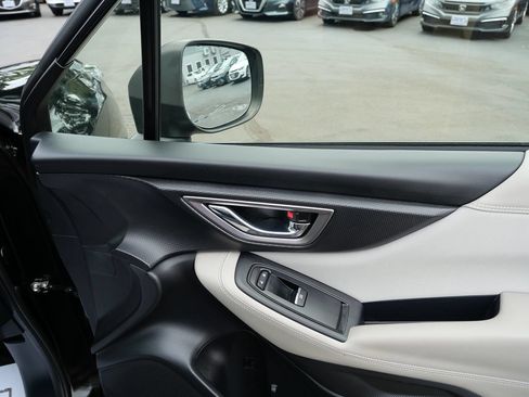 Used 2020 Subaru Forester Premium AWD/4WD image 21