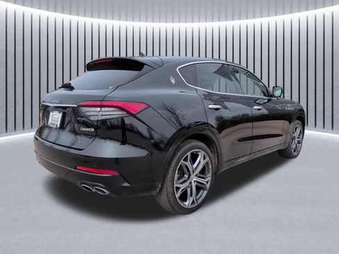 Used 2023 Maserati Levante GT AWD/4WD image 6