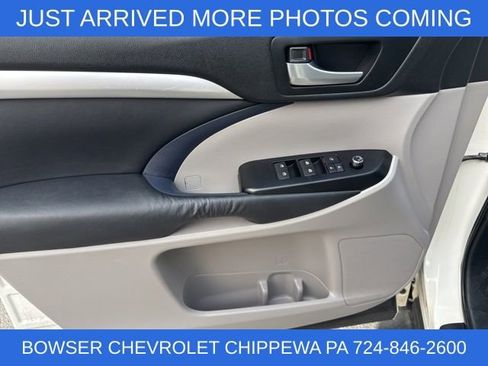 Used 2014 Toyota Highlander XLE image 8