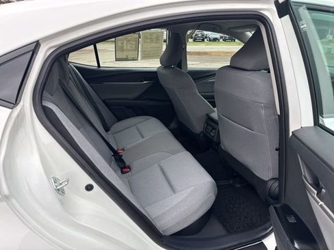 Used 2025 Toyota Camry LE image 12