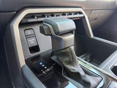 Used 2022 Toyota Tundra Limited RWD image 10