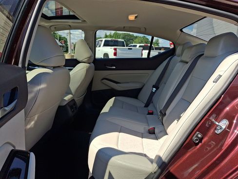 Certified 2024 Nissan Altima 2.5 SL AWD/4WD image 11