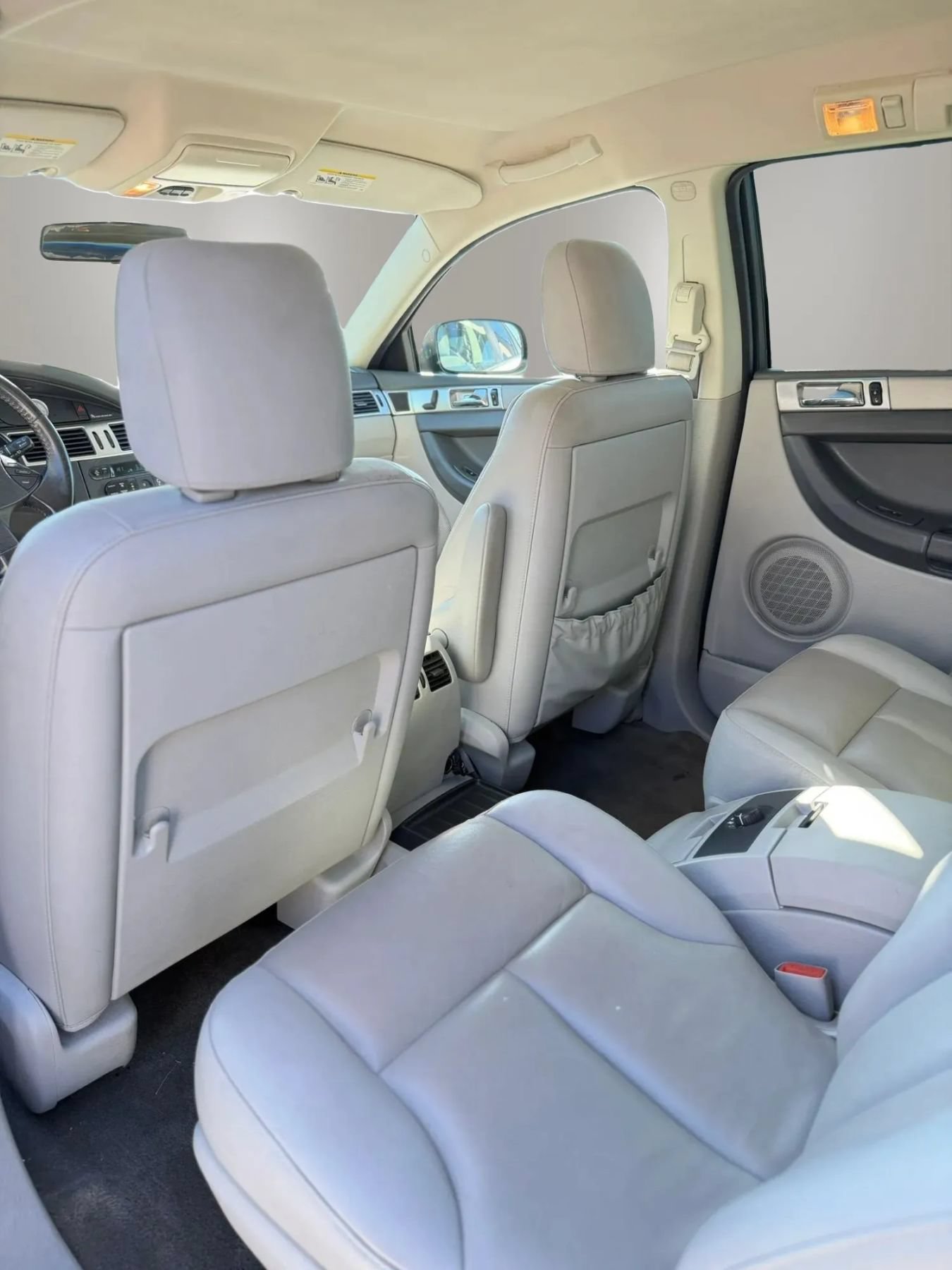 Used 2007 Chrysler Pacifica Touring FWD image 19