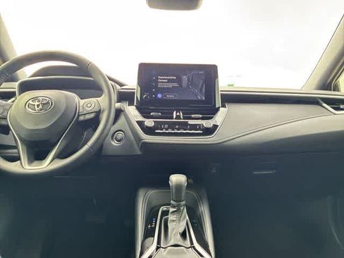 Used 2026 Toyota Corolla SE FWD image 28
