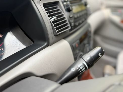 Used 2006 Toyota Corolla S FWD image 19