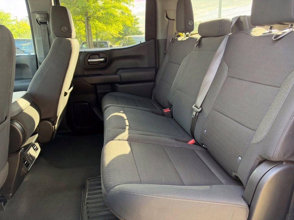Used 2025 Chevrolet Silverado 1500 Custom Trail Boss w/ LPO, Dark Essentials Package AWD/4WD image 18