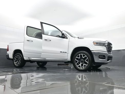 Used 2025 RAM 1500 Laramie image 31