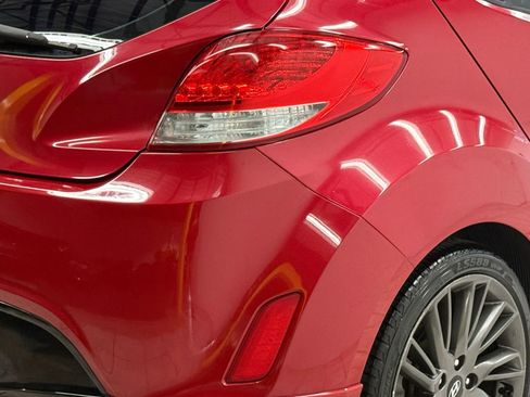 Used 2013 Hyundai Veloster RE:MIX Edition image 10
