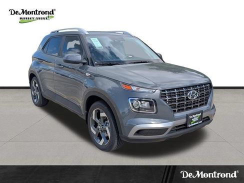 New 2026 Hyundai Venue SEL FWD image 3