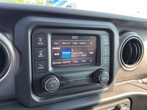 Used 2020 Jeep Wrangler Unlimited Sport AWD/4WD image 23