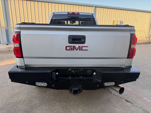 Used 2019 GMC Sierra 3500 Denali w/ Duramax Plus Package image 8