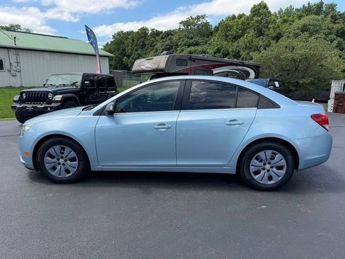 Used 2012 Chevrolet Cruze LS w/ Connectivity Package FWD image 8