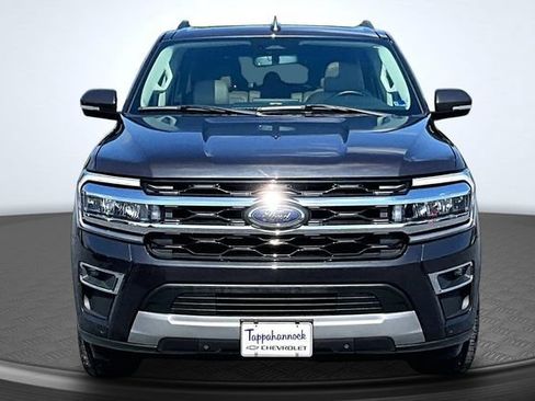 Used 2024 Ford Expedition Limited AWD/4WD image 2