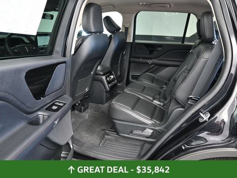 Used 2023 Lincoln Aviator AWD image 19